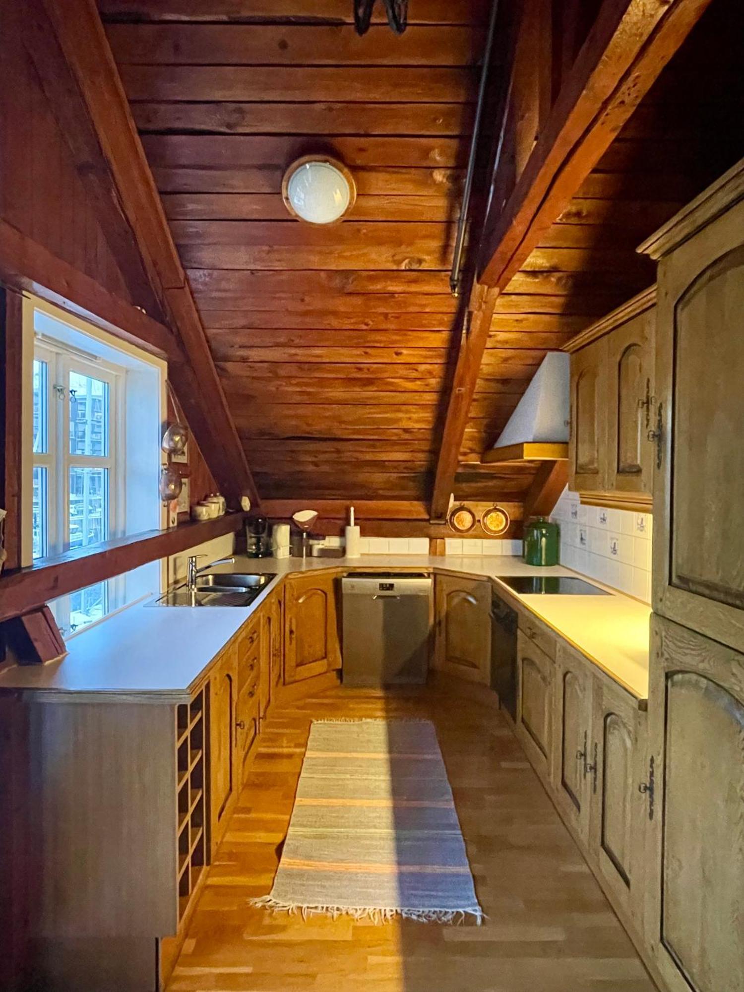 Anker Brygge Hotel Svolvaer Ngoại thất bức ảnh The kitchen